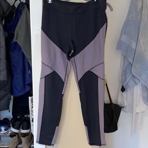 CHAMPION textured purple and dark grey leggings